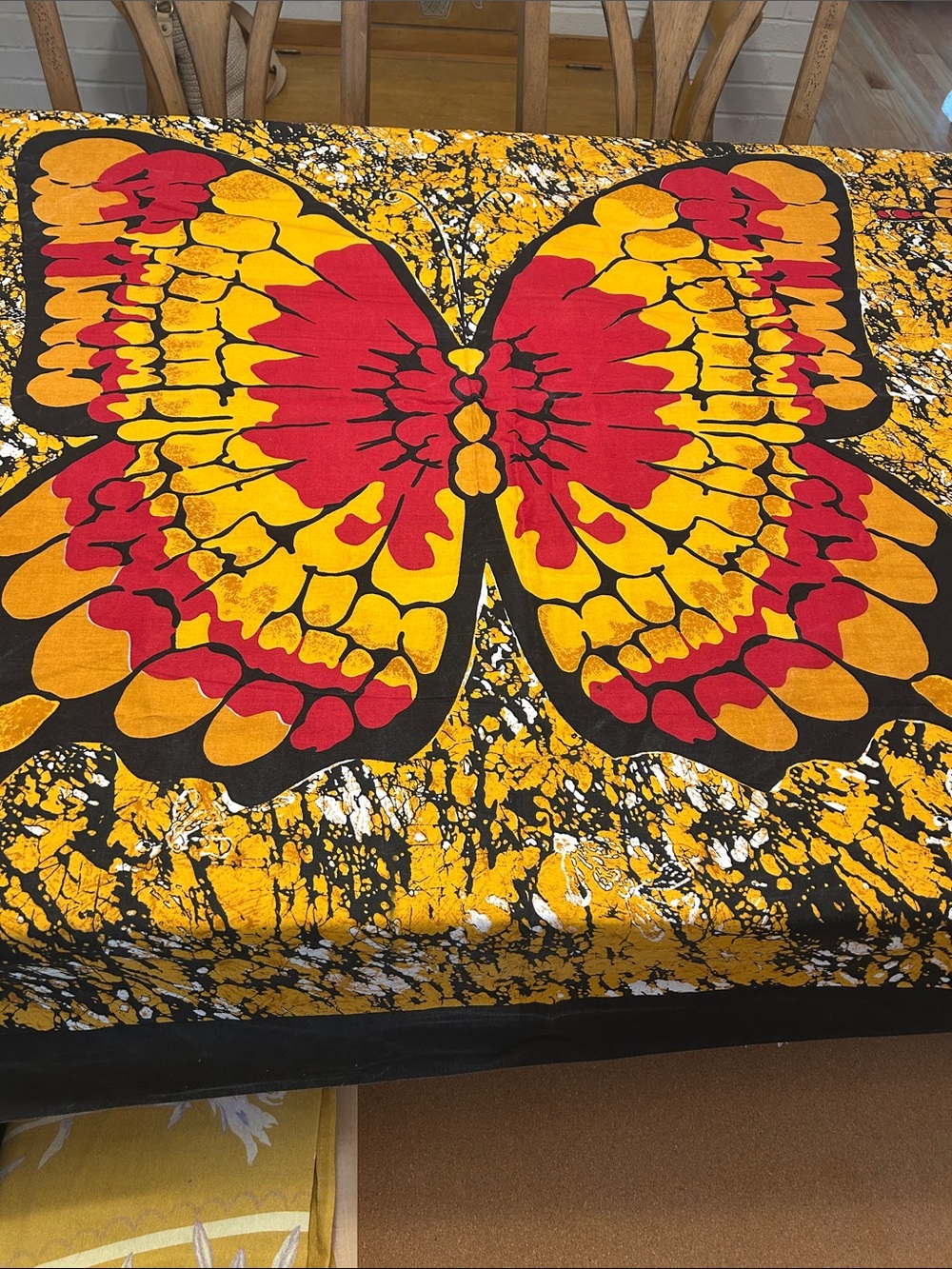 Vibrant Butterfly Print Bedspread in Yellow & Red